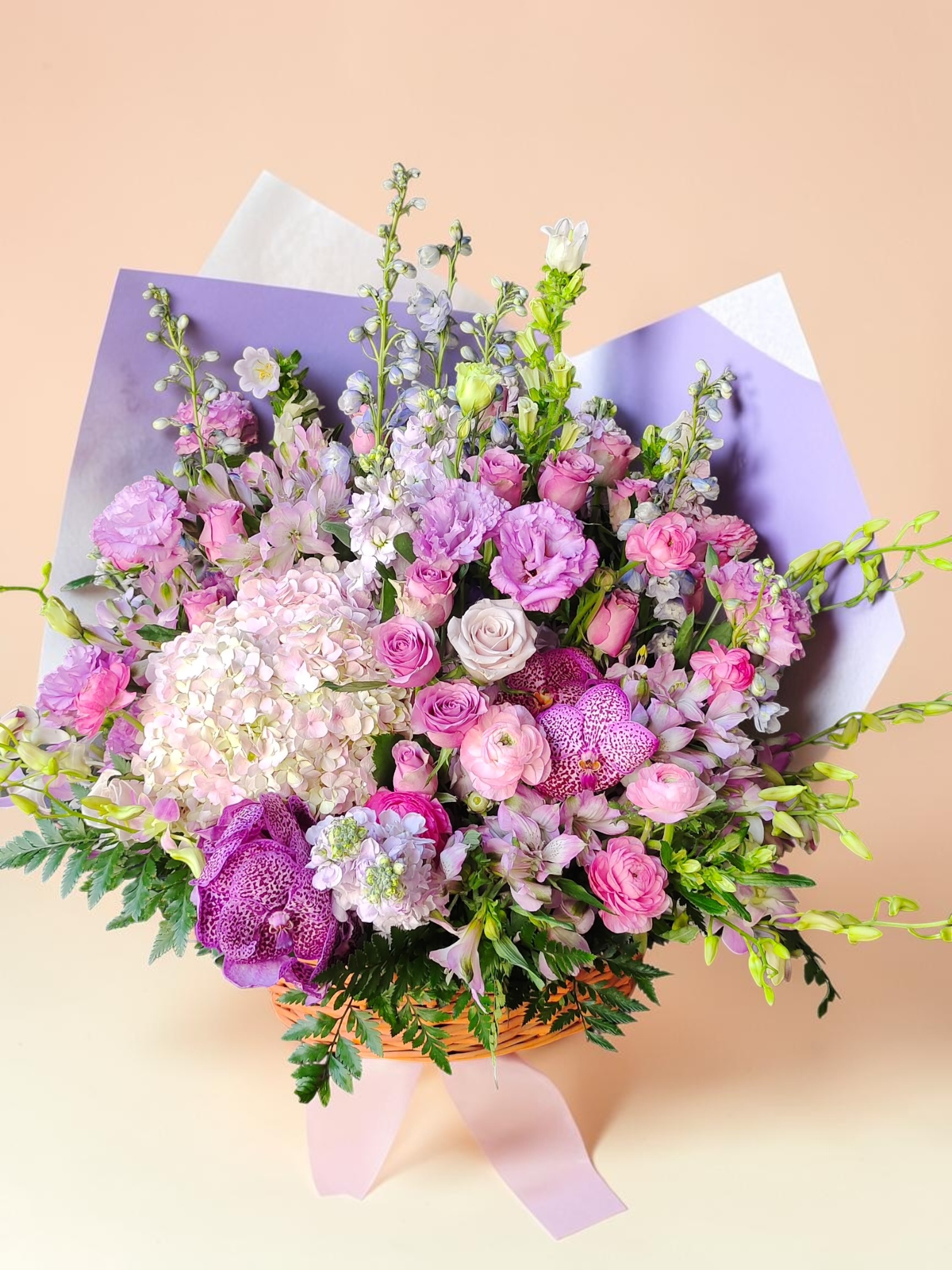 Mira Fleur signature gift floral — bouquet, mira palette